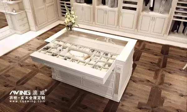 澳威全屋定制：衣橱展示4